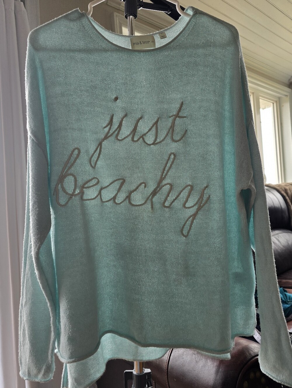 Mia & Tess "Just Beachy" Mint Lightweight Tunic.Embroidered. Small. Oversized